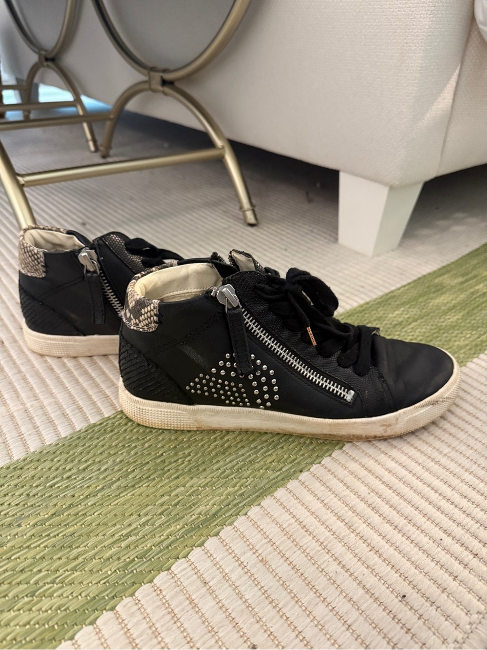 Dolce Vita High Top Black Sneakers size 10